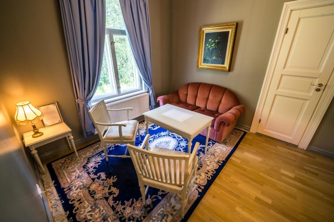 Отель Karolineburg Manor House Hotel Каяани-40